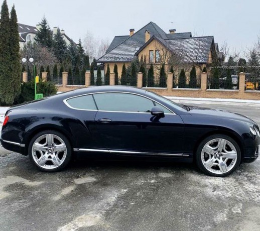 270 Bentley Continental Gt синий год аренда с водителем - Київ 3