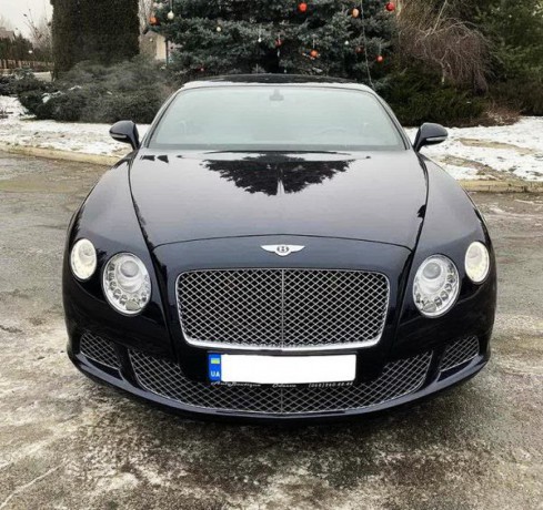 270 Bentley Continental Gt синий год аренда с водителем - Киев 2