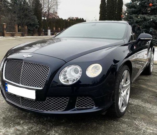 270 Bentley Continental Gt синий год аренда с водителем - Киев 1