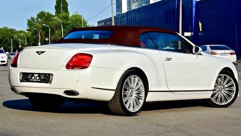 217 Bentley Continental Gtc кабриолет аренда с водителем и без водителя - Киев 3