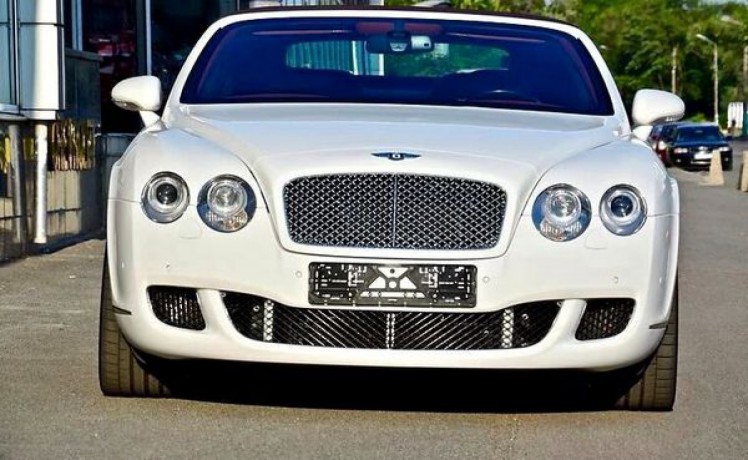 217 Bentley Continental Gtc кабриолет аренда с водителем и без водителя - Киев 1