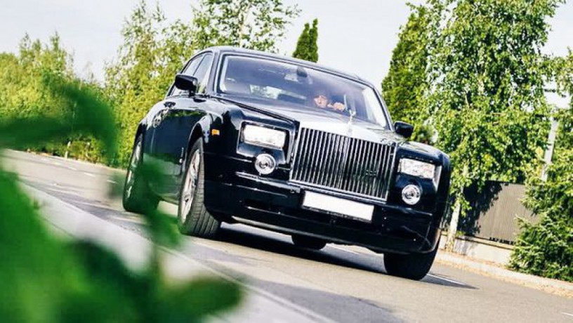 348 Rolls Royce Phantom 2008 аренда с водителем - Киев 2