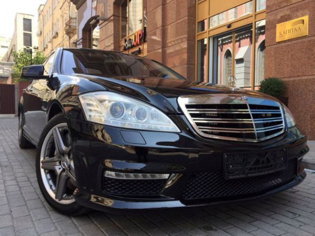 090 Mercedes W221 S65l Amg черный аренда с водителем - Киев 2