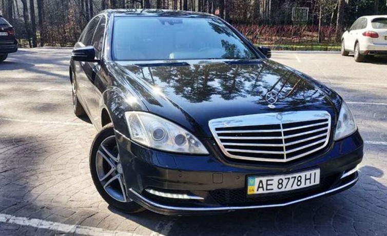 091 Mercedes-benz W221 S500 Black аренда с водителем - Киев 0