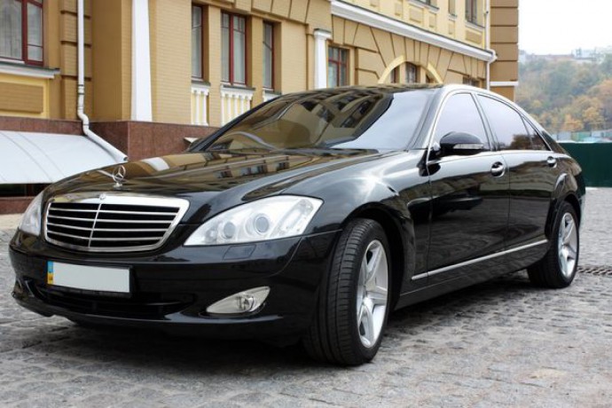 094 Mercedes W221 S550l черный аренда с водителем - Киев 0