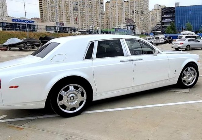 058 Rolls Royce Phantom белый аренда вип авто - Киев 1