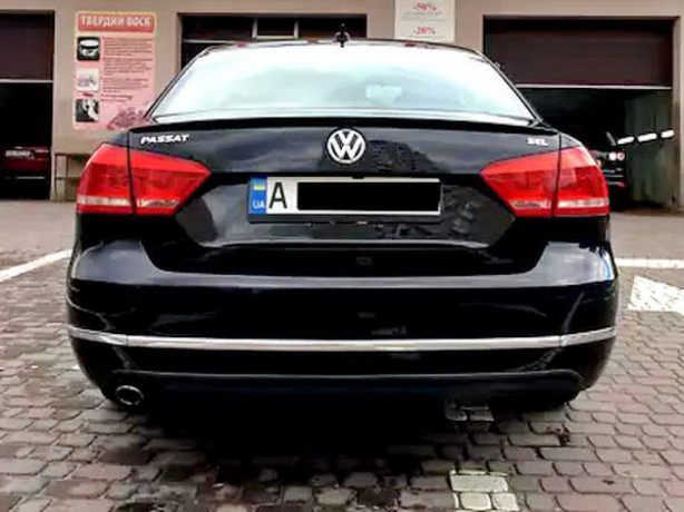 340 Volkswagen Passat B7 черный аренда с водителем - Киев 6