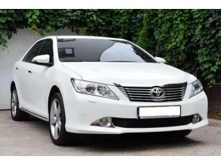 153 Toyota Camry V50 белая аренда с водителем - Киев