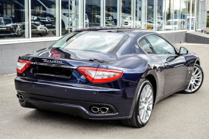 097 Maserati Granturismo аренда с водителем - Киев 5