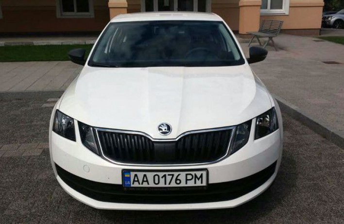 178 Skoda Octavia A7 новая аренда с водителем - Київ 1