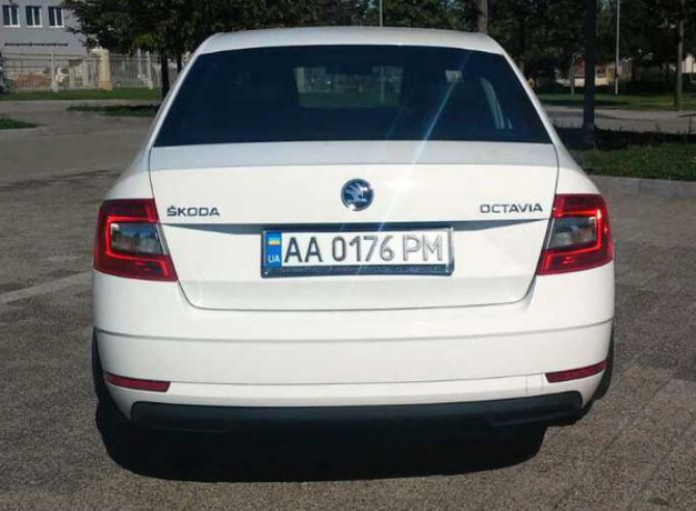 178 Skoda Octavia A7 новая аренда с водителем - Київ 3