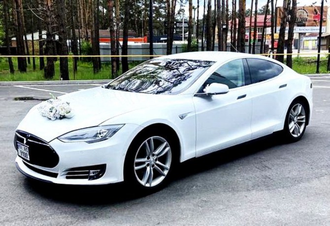 365 Tesla Model S 75D белая - Киев 0