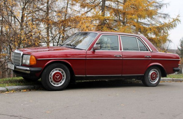 216 ретро автомобиль Mercedes W123 аренда с водителем - Киев 2