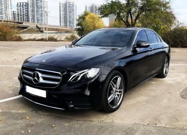 219 Авто бизнес класса Mercedes W213 E220d черный аренда - Киев 2