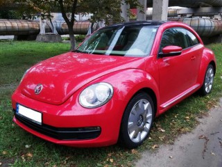 234 Volkswagen New Beetle красный - Киев