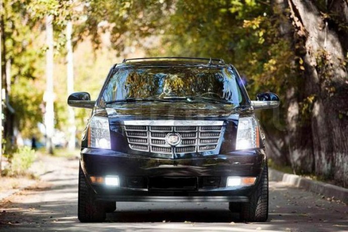 246 внедорожник Cadillac Escalade черный аренда с водителем - Киев 3