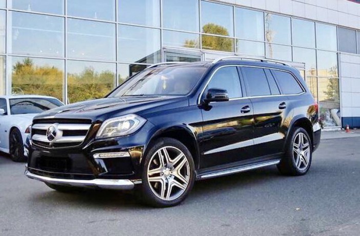 253 внедорожник Mercedes Gl500 Amg аренда с водителем - Киев 0