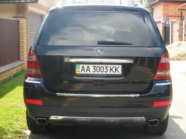 254 внедорожник Mercedes Gl550 Amg аренда с водителем - Киев 6