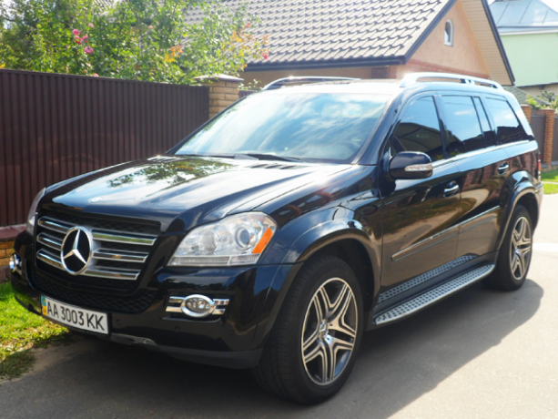 254 внедорожник Mercedes Gl550 Amg аренда с водителем - Київ 0