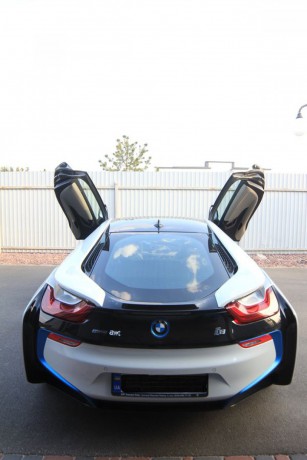 349 BMW I8 2017 год аренда спортивных автомобилей - Киев 5