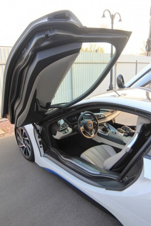 349 BMW I8 2017 год аренда спортивных автомобилей - Киев 6