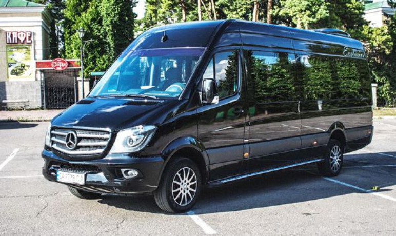 181 микроавтобус Mercedes Sprinter черный Vip класса аренда с водителем - Киев 0