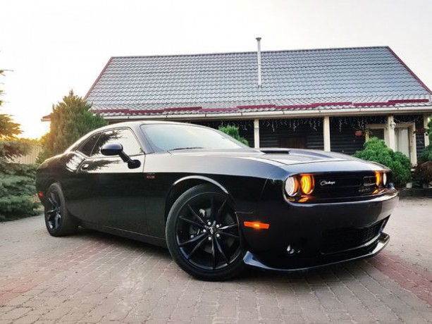 Тест драйв спорткара Dodge Challenger RT 2018 года 6.4 л - Киев 5