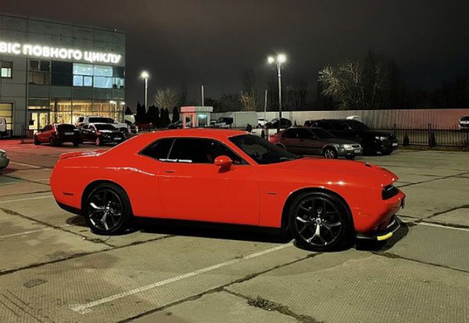 059 Спорткар DODGE CHALLENGER R/T манго аренда прокат - Киев 3