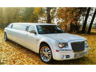 015 Лимузин Chrysler 300C Limo белый - Киев