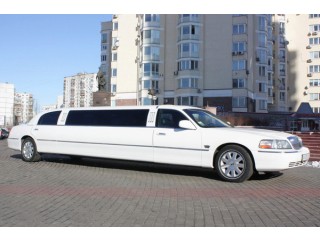 044 Лимузин Lincoln Town Car 120 NEW - Киев