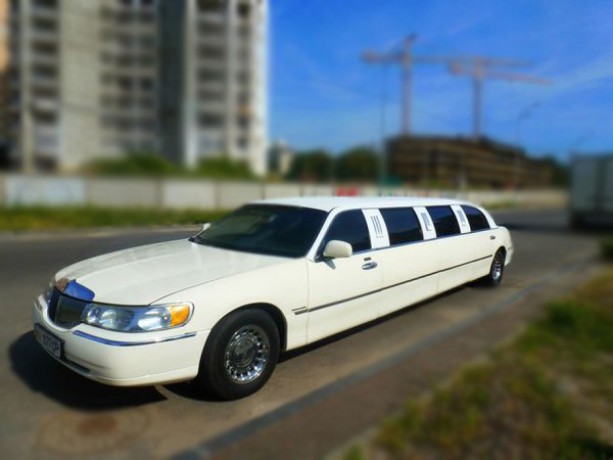 046 Лимузин Lincoln Town Car 120 ванильный - Киев 1