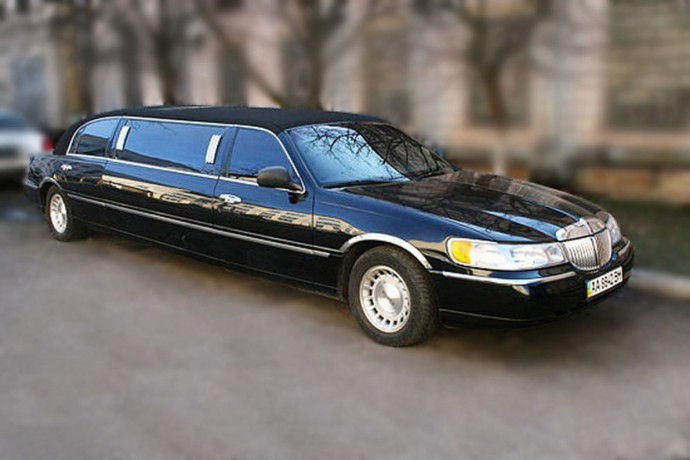 051 Лимузин Lincoln Town Car черный - Київ 0